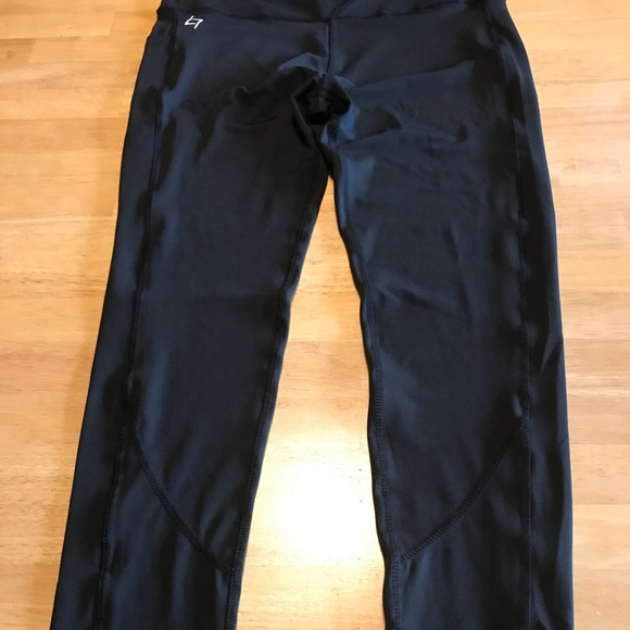 Women’s Athletic Legging Size XL - Picture 3 of 7